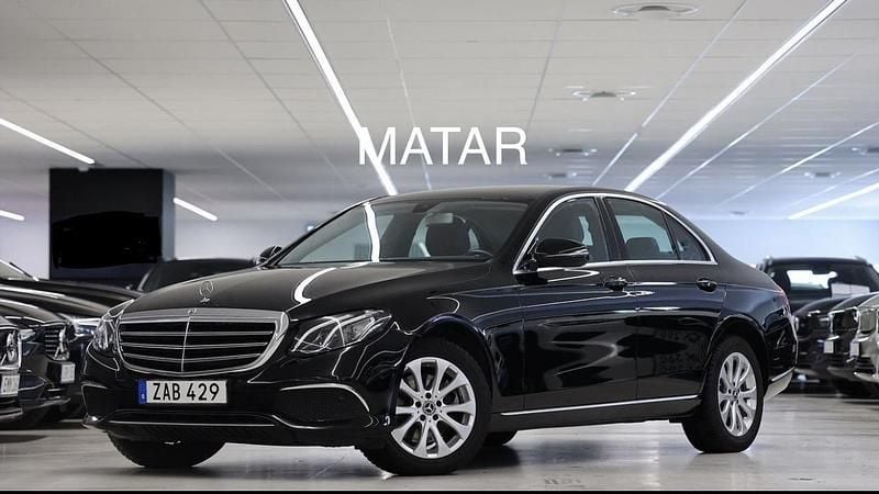 Svart Begagnad 2018 Mercedes E220 Exclusive Sedan | 250 996 kr (Superpris) - Bild 1/4