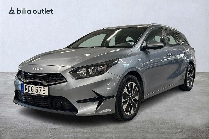 Grå Begagnad 2024 Kia Ceed Sportswagon Kombi | 249 900 kr (Marknadspris) - Bild 1/3