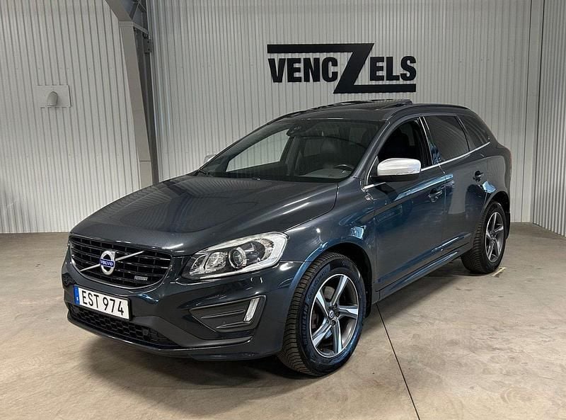 Grå Begagnad 2015 Volvo XC60 R-Design Momentum SUV | 189 000 kr (Marknadspris) - Bild 1/4