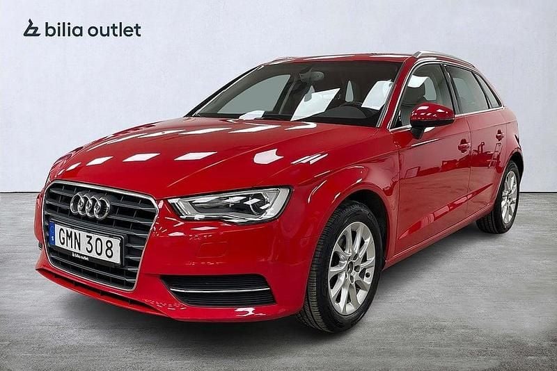 Begagnad Audi A3 Sportback Attraction 110 HK (80 kW) 2014 Röd Halvkombi