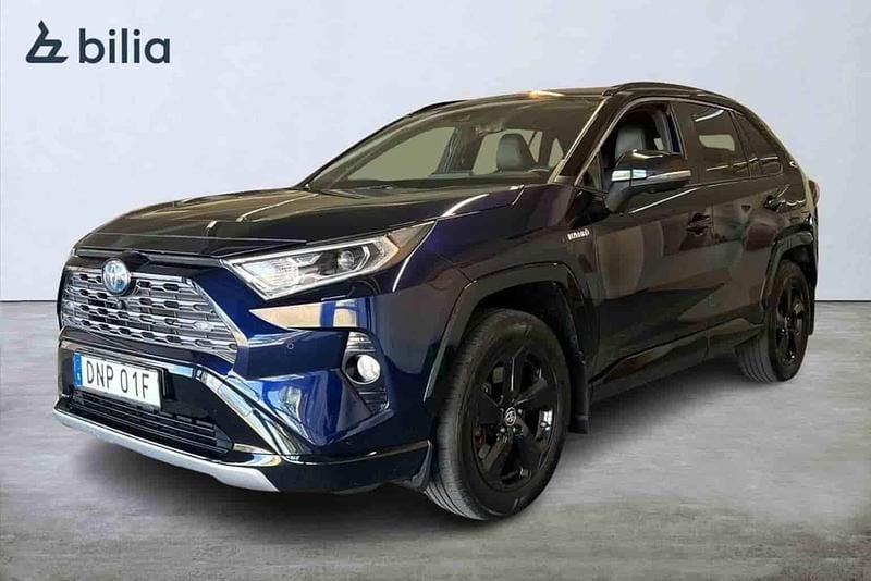 Blå Begagnad 2020 Toyota RAV4 Hybrid SUV | 349 900 kr - Bild 1/1