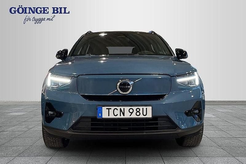 Begagnad Volvo XC40 Single Motor 185 kW (252 HK) 2023 Blå SUV