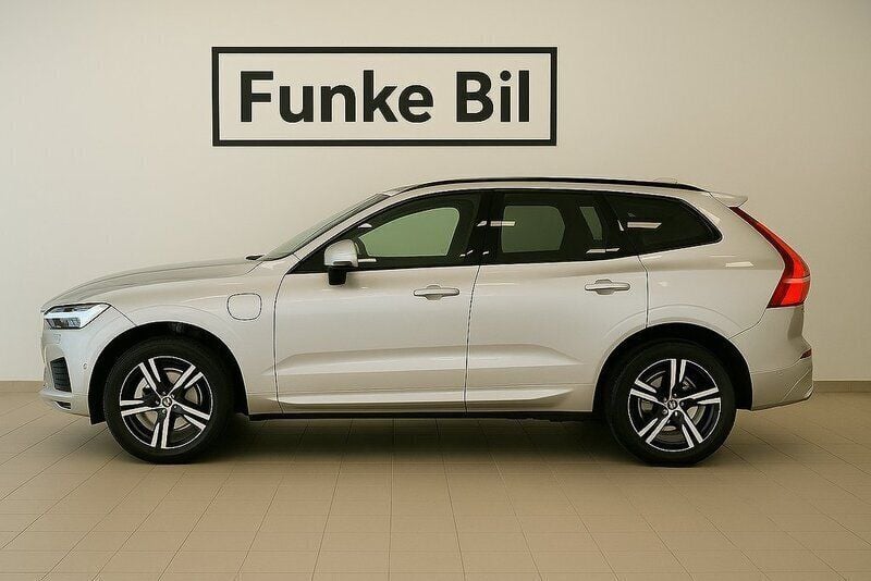 Begagnad 2022 Volvo XC60 R-Design SUV | 359 000 kr - Bild 1/4