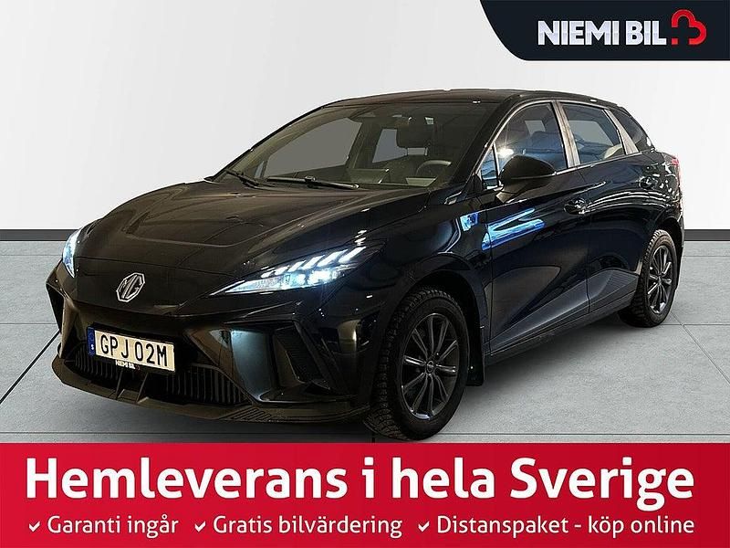 Svart Begagnad 2024 MG MG4 EV Halvkombi | 229 900 kr - Bild 1/3