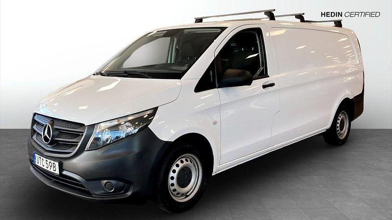 Vit (white) Begagnad 2020 Mercedes Vito Minibuss | 269 900 kr (Superpris) - Bild 1/4