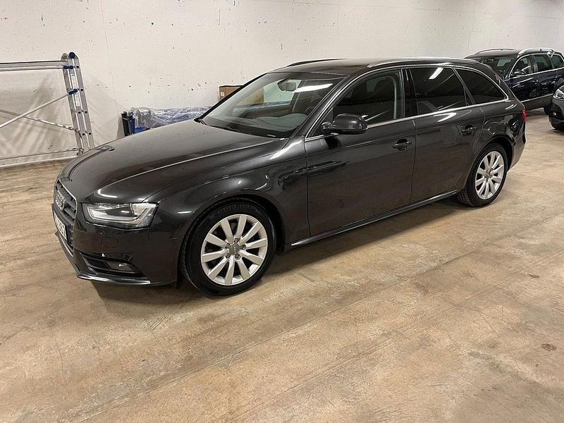 Grå Begagnad 2013 Audi A4 Kombi | 89 900 kr (Marknadspris) - Bild 1/4