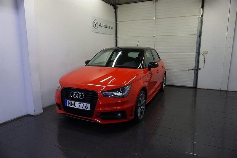 Begagnad Audi A1 Sportback S-Line 86 HK (63 kW) 2014 Röd Halvkombi