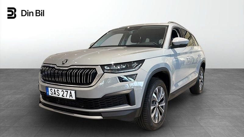Grå Begagnad 2022 Skoda Kodiaq Style SUV | 389 900 kr (Bra pris) - Bild 1/4