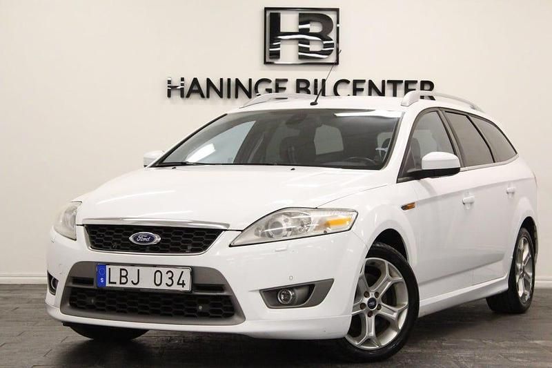 Vit Begagnad 2011 Ford Mondeo Kombi | 69 900 kr (Lite dyr) - Bild 1/4