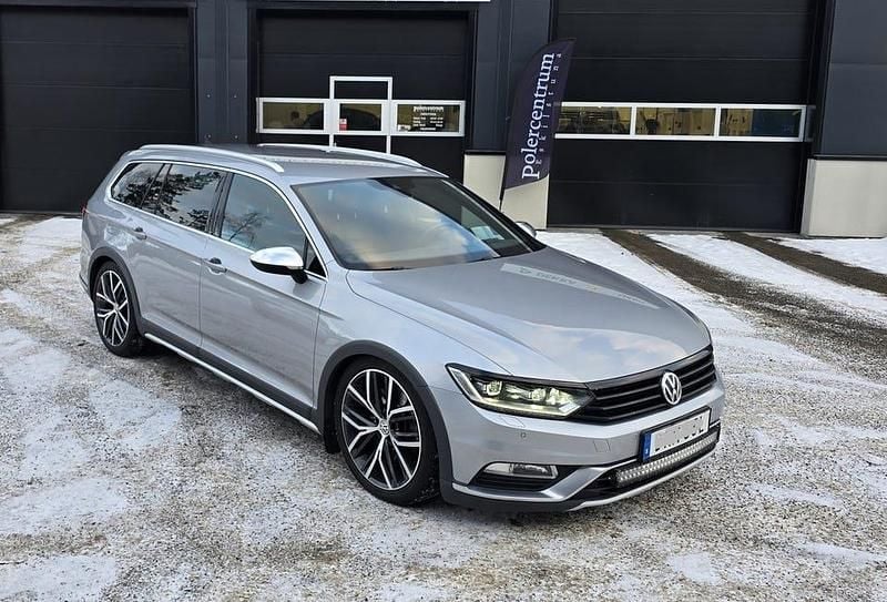 Begagnad VW Passat Alltrack 240 HK (176 kW) 2019 Kombi