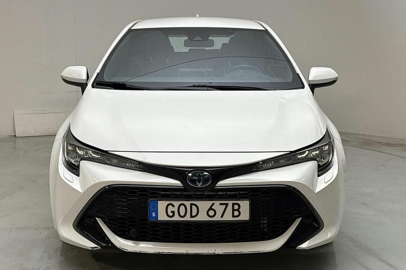 Begagnad Toyota Corolla Active 122 HK (89 kW) 2022 Vit