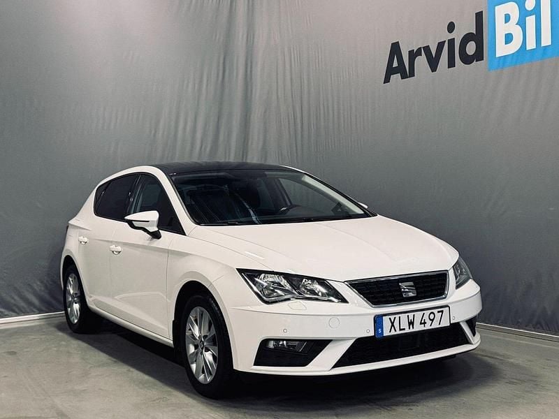 Vit Begagnad 2018 Seat Leon Comfort Halvkombi | 124 700 kr (Marknadspris) - Bild 1/4