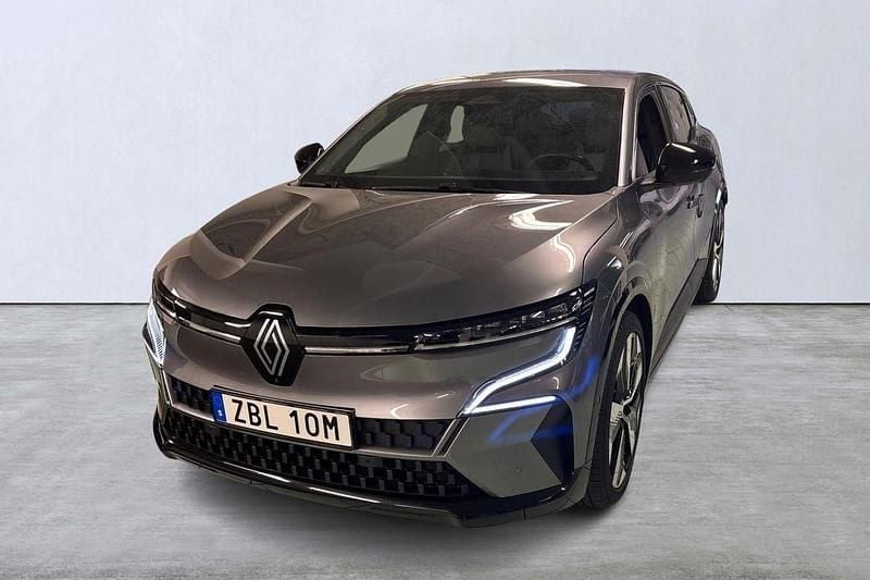 Begagnad 2022 Renault Mégane Techno Halvkombi | 319 900 kr (Lite dyr) - Bild 1/4