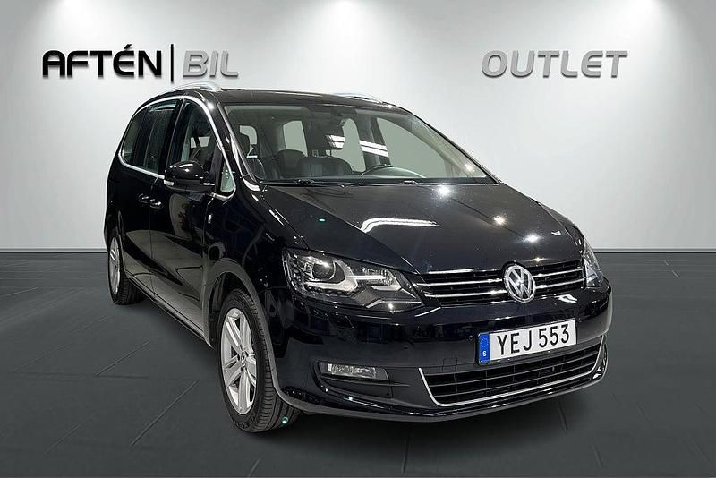 Begagnad VW Sharan 150 HK (110 kW) 2016 Svart Minibuss