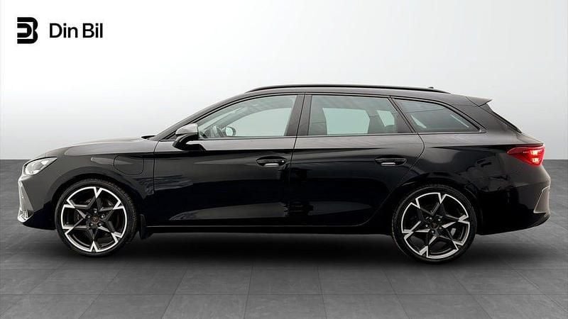 Begagnad Cupra Leon VZ 177 HK (130 kW) 2025 Midnight black metallic