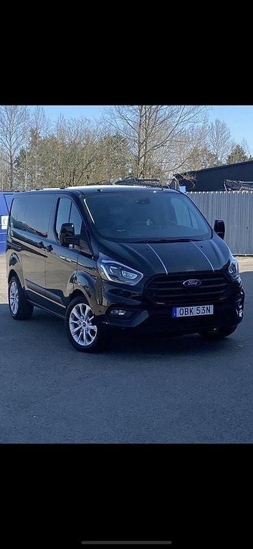 Svart Begagnad 2019 Ford Transit Custom | 169 000 kr (Marknadspris) - Bild 1/4