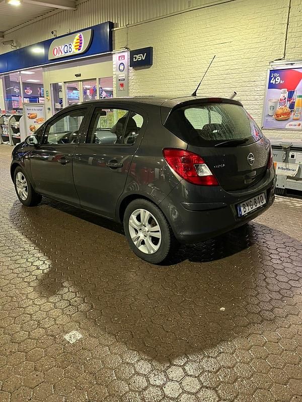 Begagnad Opel Corsa 100 HK (73 kW) 2014 Halvkombi