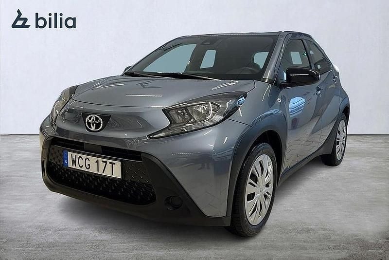 Ny Toyota Aygo X Play 72 HK (52 kW) 2025 Grå SUV