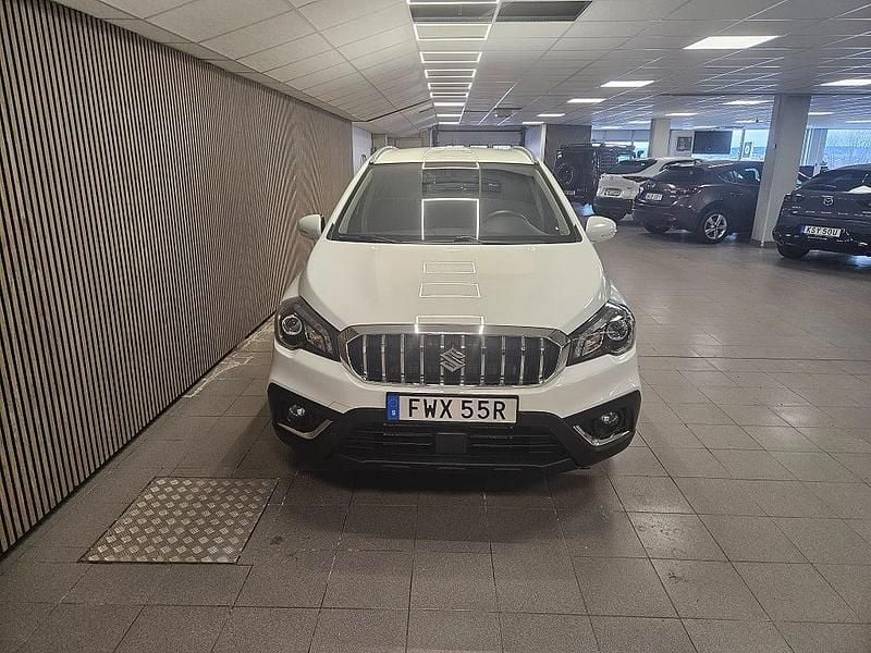 Begagnad Suzuki SX4 140 HK (102 kW) 2019 Vit Kombi