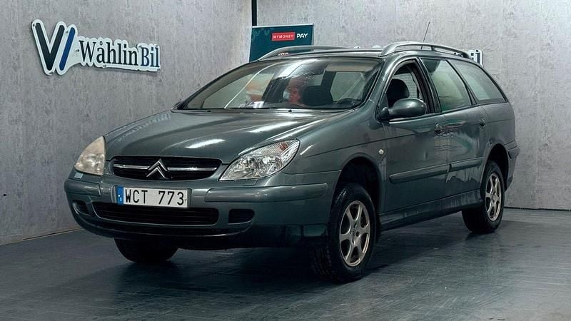 Mörkgrå (grå) Begagnad 2004 Citroën C5 Kombi | 24 900 kr (Dyr) - Bild 1/4