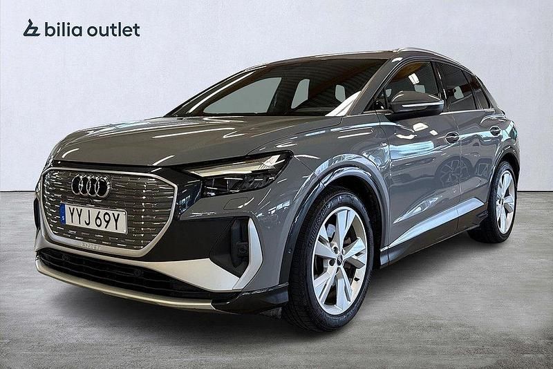 Grå Begagnad 2023 Audi Q4 e-tron S-Line SUV | 439 900 kr (Bra pris) - Bild 1/4