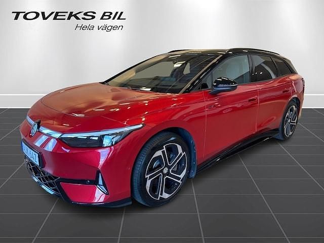 Röd (kings red metallic black) Begagnad 2025 VW ID.7 GTX Sedan | 599 900 kr (Marknadspris) - Bild 1/4