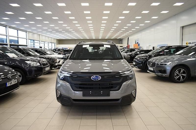 Begagnad Subaru Forester 136 HK (100 kW) 2024 Grå SUV