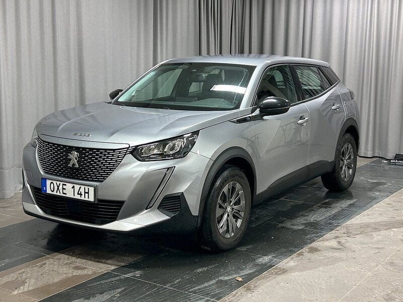 Grå Begagnad 2021 Peugeot e-2008 Active SUV | 169 800 kr (Marknadspris) - Bild 1/4