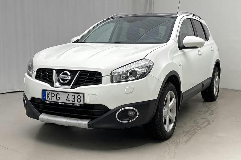 Vit Begagnad 2010 Nissan Qashqai +2 SUV | 55 500 kr (Marknadspris) - Bild 1/4