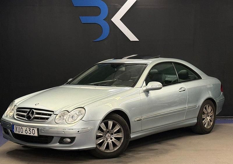 Silver Begagnad 2005 Mercedes CLK200 Sportkupé | 54 900 kr (Lite dyr) - Bild 1/4