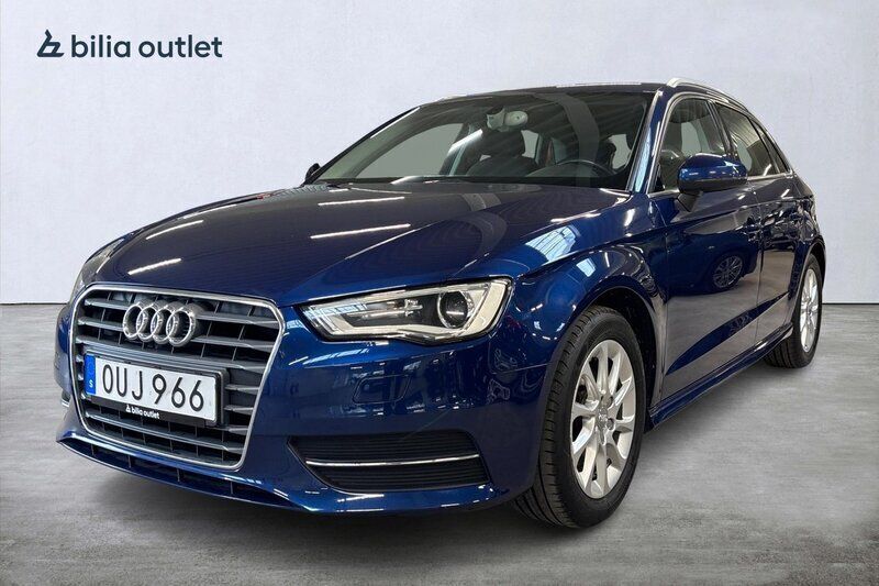 Blå Begagnad 2015 Audi A3 Sportback Attraction Halvkombi | 119 900 kr (Marknadspris) - Bild 1/3