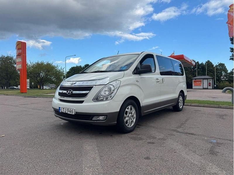 Vit Begagnad 2011 Hyundai H-1 Van | 110 000 kr - Bild 1/4