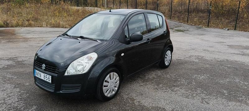 Svart Begagnad 2010 Suzuki Splash Halvkombi | 34 000 kr (Lite dyr) - Bild 1/4