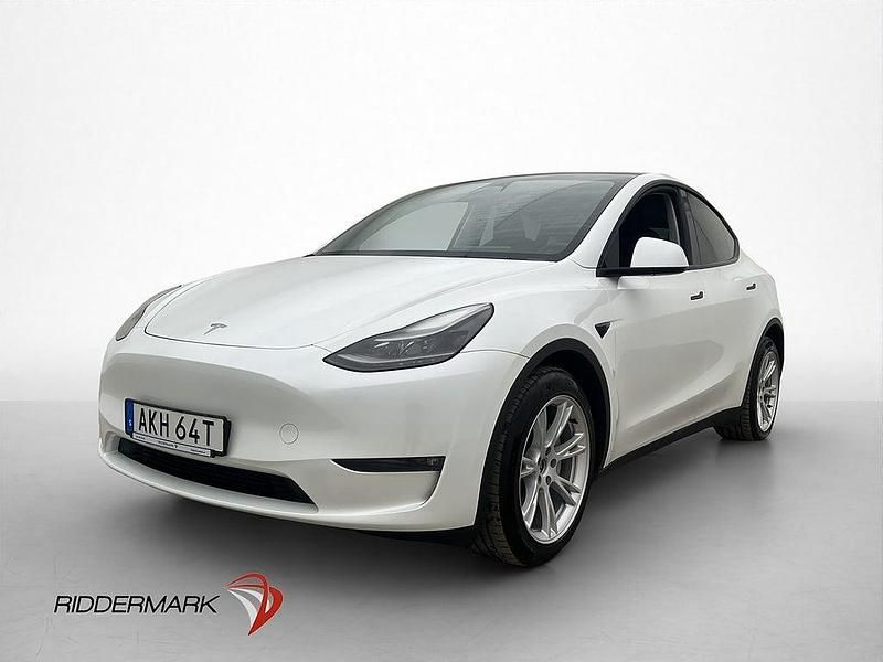 Begagnad Tesla Model Y Long Range AWD 378 kW (514 HK) 2023 Vit SUV