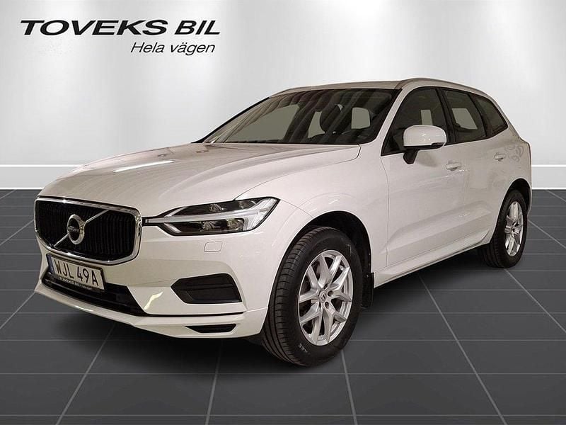 Vit Begagnad 2020 Volvo XC60 Momentum SUV | 289 000 kr (Superpris) - Bild 1/4