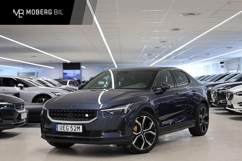 Mörkblå (blå) Begagnad 2022 Polestar 2 Performance Sedan | 469 900 kr (Lite dyr) - Bild 1/3