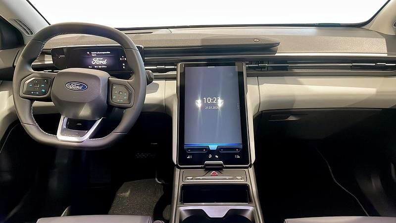 Begagnad Ford Explorer Extended Range 210 kW (286 HK) 2025 Svart SUV