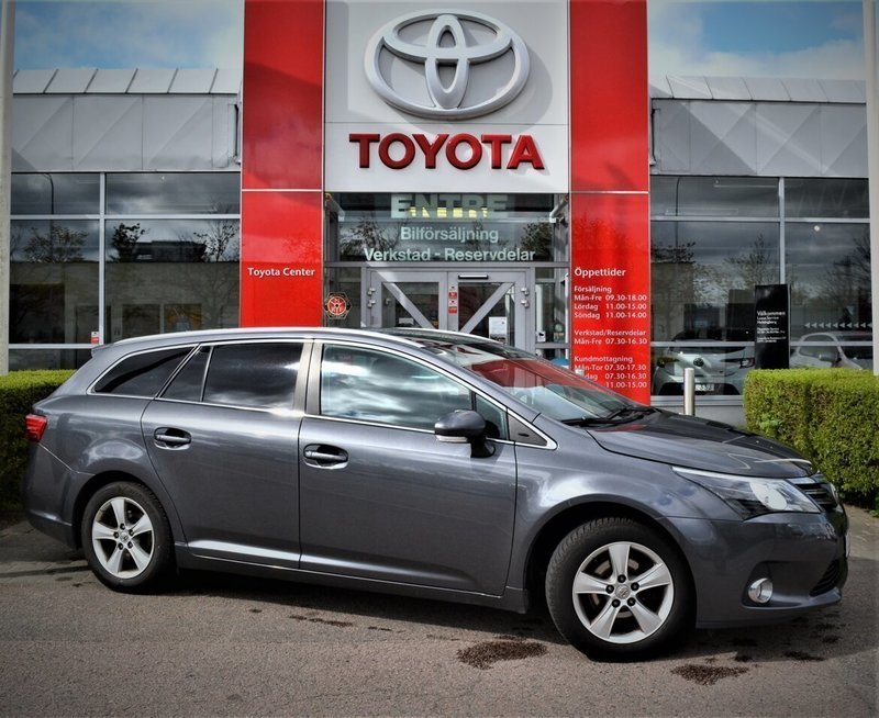 Såld Toyota Avensis Kombi 1.8 auto., begagnad 2014, 10 000