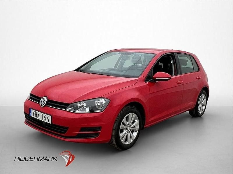 Begagnad VW Golf VII 110 HK (80 kW) 2016 Röd Halvkombi