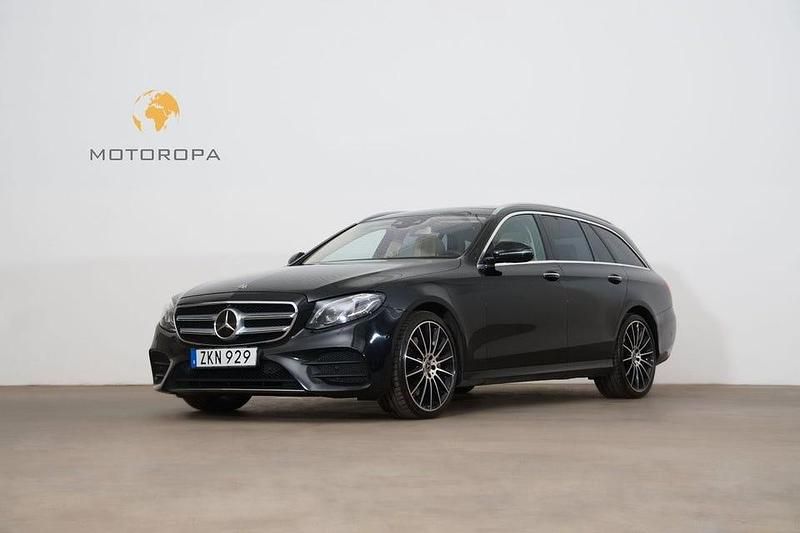 Svart Begagnad 2017 Mercedes E400 AMG Kombi | 349 000 kr (Marknadspris) - Bild 1/4