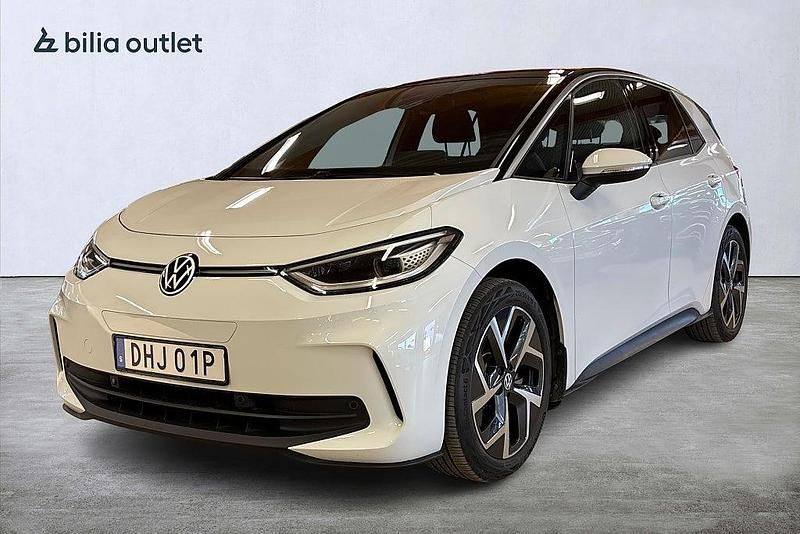 Begagnad VW ID.3 Pro Performance 150 kW (204 HK) 2023 Vit Halvkombi