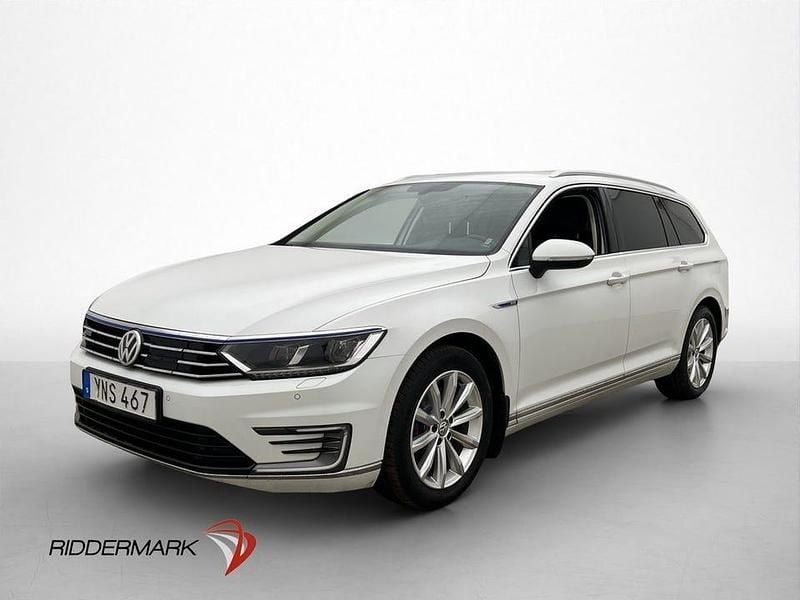 Begagnad VW Passat GTE 218 HK (160 kW) 2017 Vit Kombi