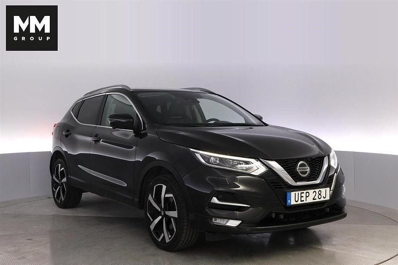 Svart Begagnad 2021 Nissan Qashqai 360º SUV | 184 900 kr (Superpris) - Bild 1/4