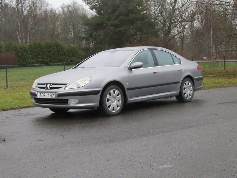 Grå Begagnad 2002 Peugeot 607 Sedan | 23 000 kr - Bild 1/4