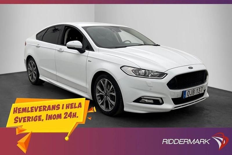 Vit Begagnad 2017 Ford Mondeo ST-Line Kombi | 159 800 kr (Marknadspris) - Bild 1/3