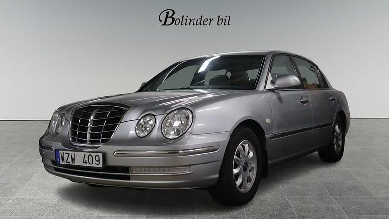 Begagnad Kia Opirus 203 HK (149 kW) 2005 Ljusgrå Sedan
