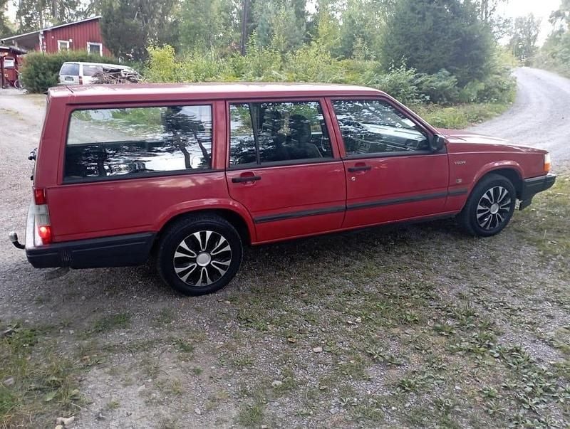 Begagnad 1991 Volvo 745 Kombi | 38 000 kr - Bild 1/4