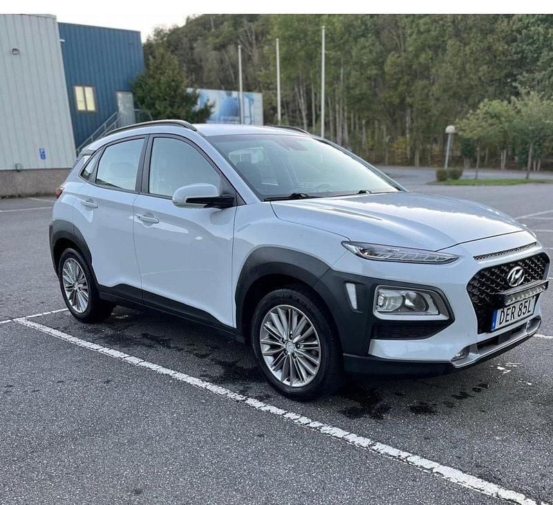 Vit Begagnad 2020 Hyundai Kona Trend SUV | 147 000 kr (Bra pris) - Bild 1/4