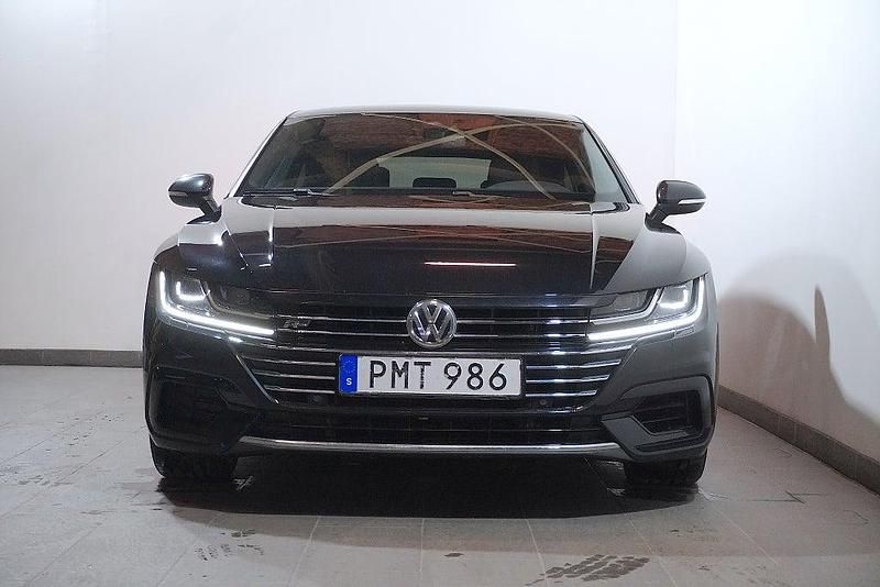 Begagnad VW Arteon GTS 239 HK (175 kW) 2017 Svart Halvkombi