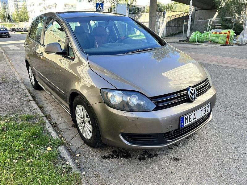 Brun Begagnad 2012 VW Golf VII Halvkombi | 43 000 kr - Bild 1/4